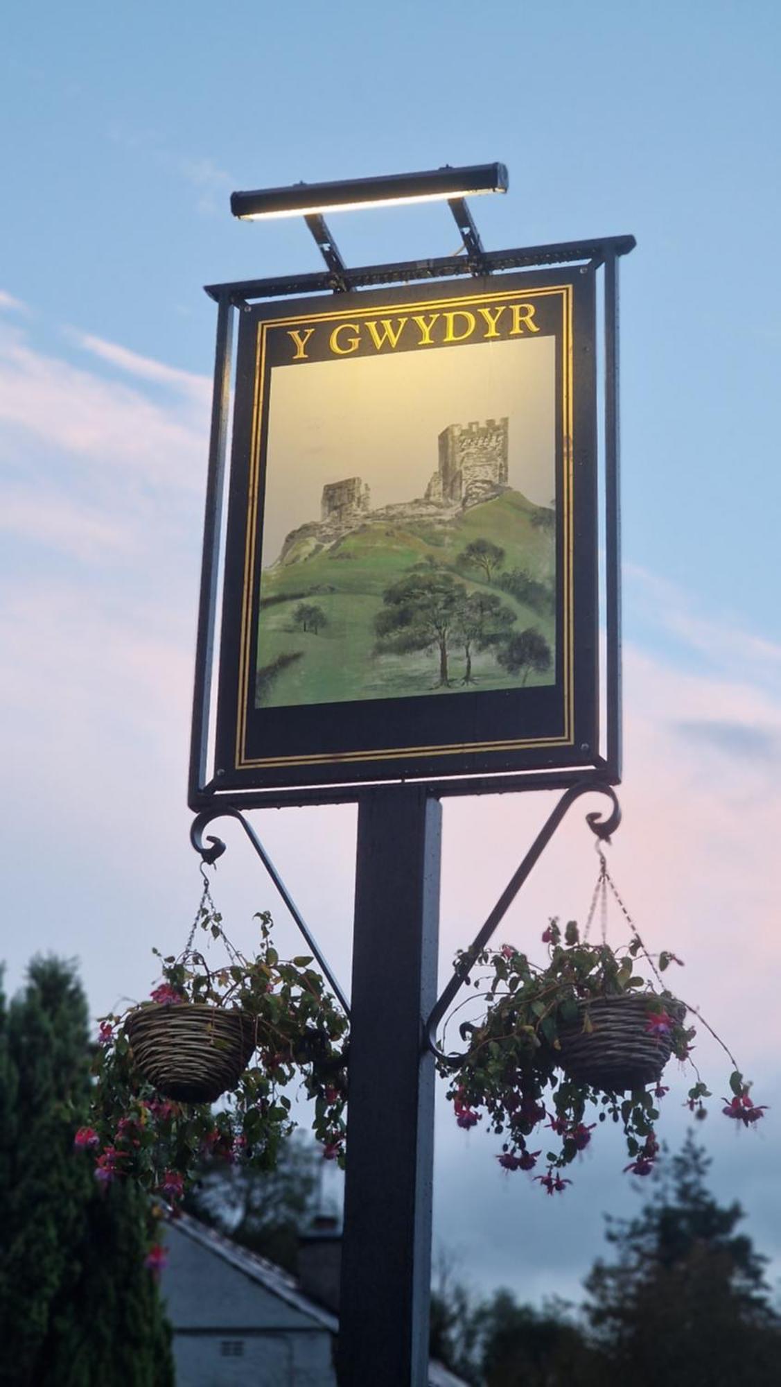 Y Gwydyr Hotel - Dolwyddelan Extérieur photo